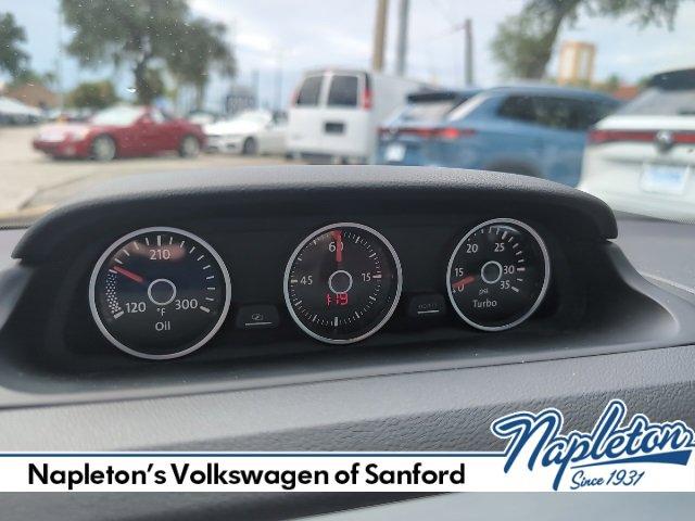 Photo of 2015 Pearl Black Volkswagen Beetle
