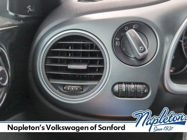 Photo of 2015 Pearl Black Volkswagen Beetle