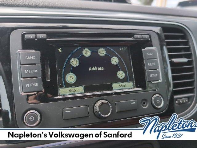 Photo of 2015 Pearl Black Volkswagen Beetle