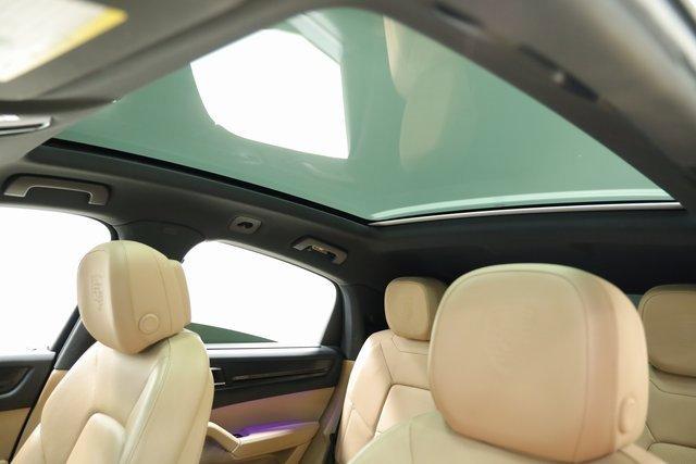 Photo of 2021 White Porsche Cayenne