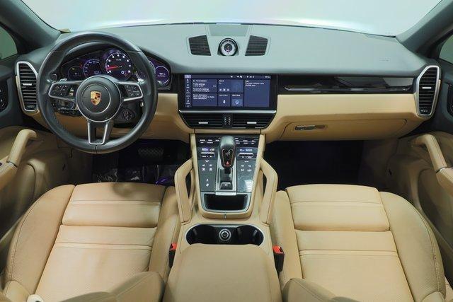 Photo of 2021 White Porsche Cayenne