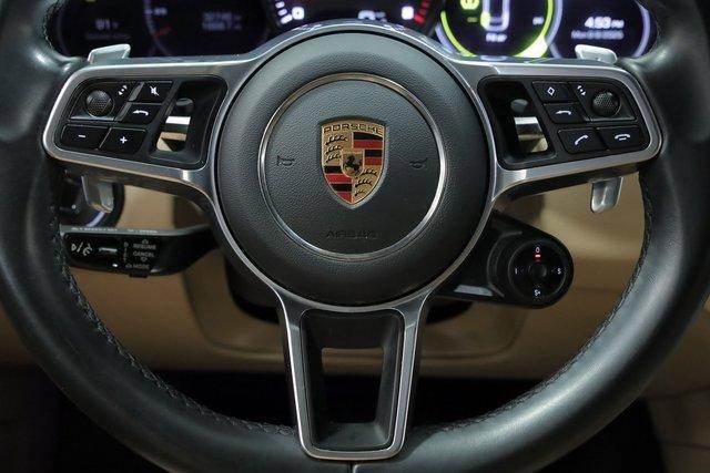 Photo of 2021 White Porsche Cayenne