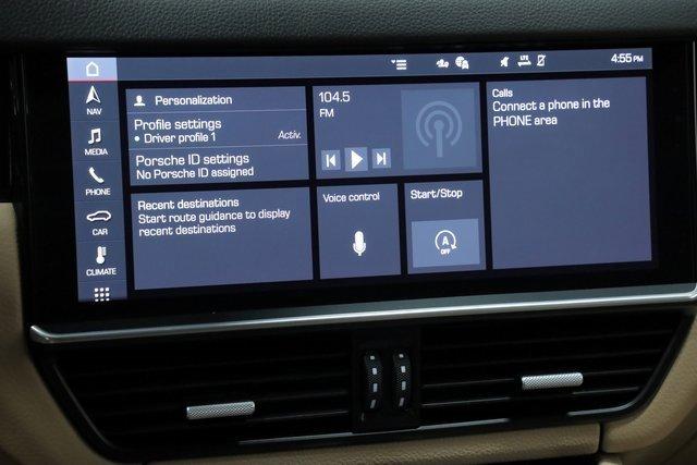 Photo of 2021 White Porsche Cayenne