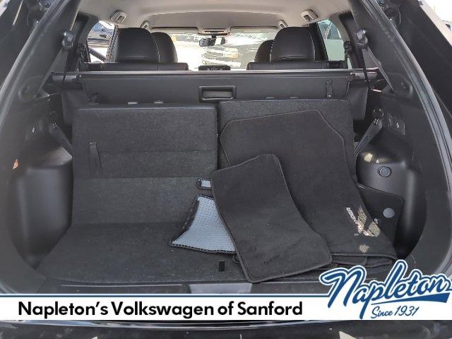 Photo of 2022 Black Mitsubishi Outlander
