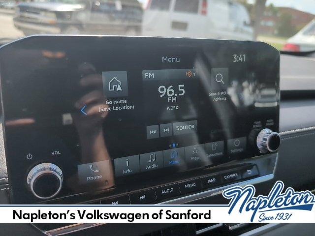 Photo of 2022 Black Mitsubishi Outlander
