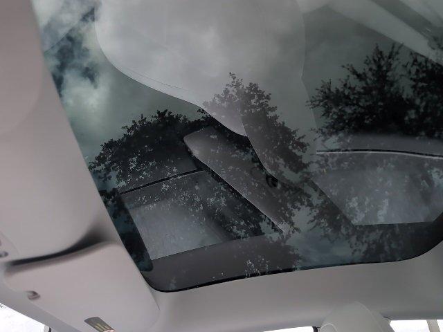 Photo of 2022 Pearl White Multi-Coat Tesla Model 3