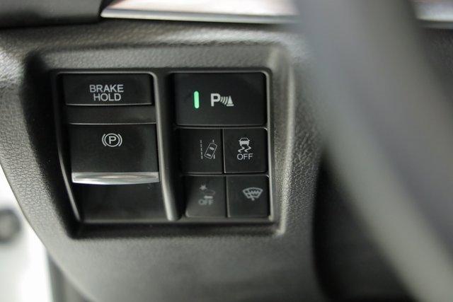 Photo of 2019 White Acura MDX