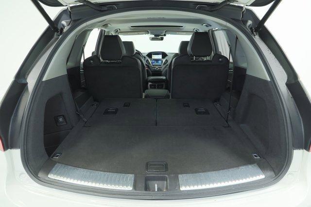 Photo of 2019 White Acura MDX