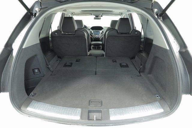 Photo of 2019 White Acura MDX