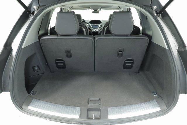 Photo of 2019 White Acura MDX