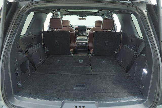 Photo of 2023 Silver Metallic Ford Expedition