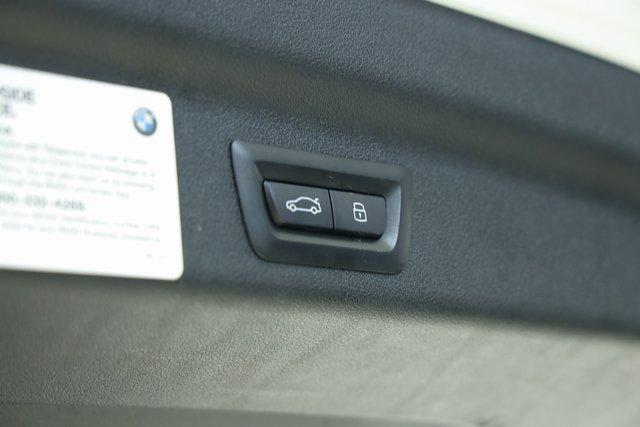 Photo of 2024 Alpine White BMW X1