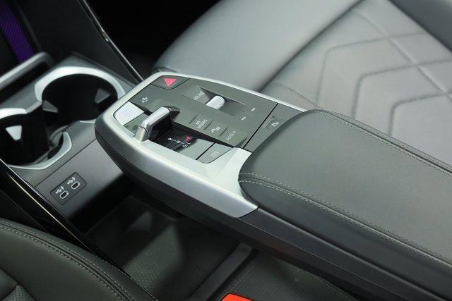 Photo of 2024 Alpine White BMW X1