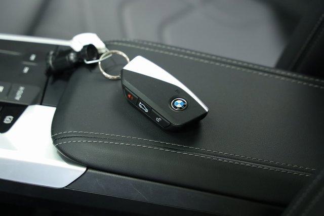Photo of 2024 Alpine White BMW X1