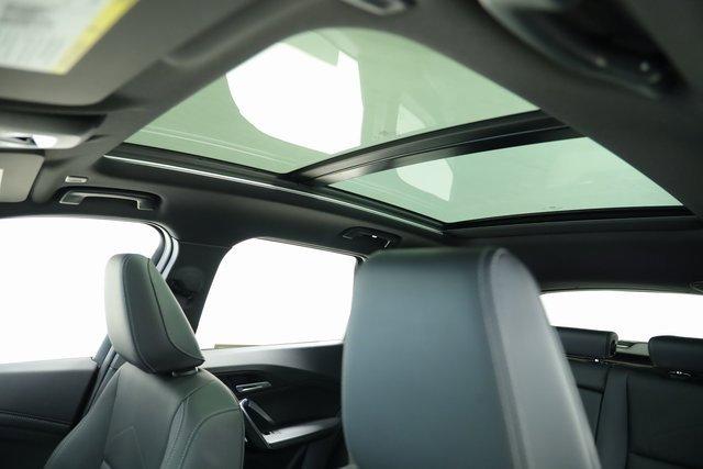 Photo of 2024 Alpine White BMW X1