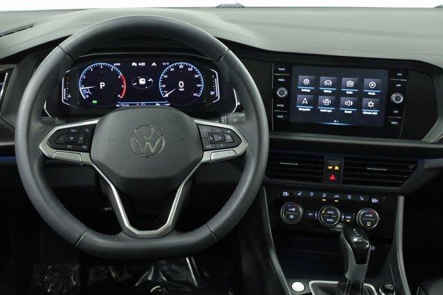 Photo of 2024 Pure White Volkswagen Jetta