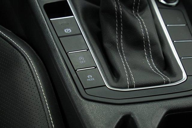 Photo of 2024 Pure White Volkswagen Jetta