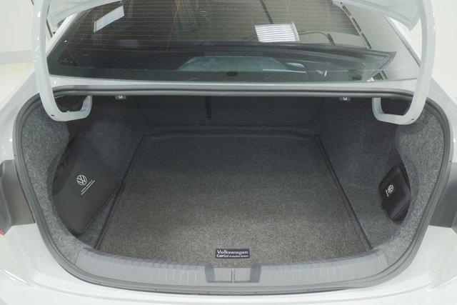 Photo of 2024 Pure White Volkswagen Jetta