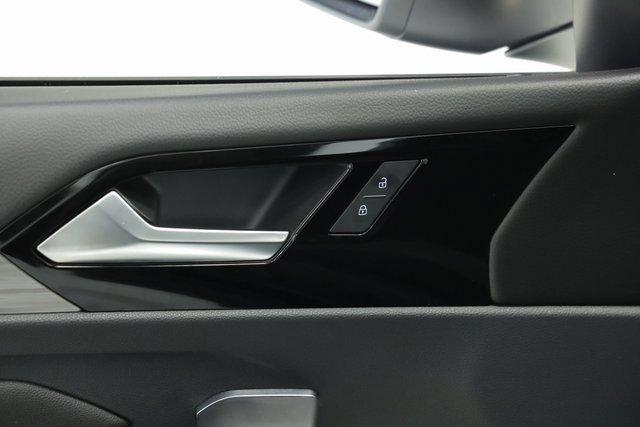 Photo of 2024 Pure White Volkswagen Jetta