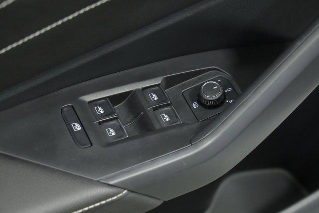 Photo of 2024 Pure White Volkswagen Jetta