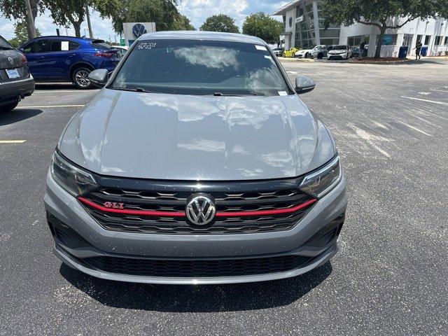 Photo of 2019 Gray Volkswagen Jetta GLI