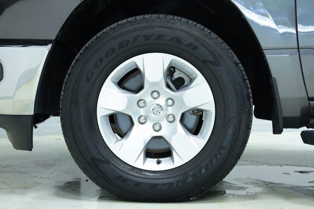 Photo of 2022 Granite Crystal Metallic Clearcoat RAM 1500