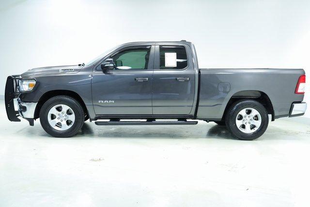 Photo of 2022 Granite Crystal Metallic Clearcoat RAM 1500