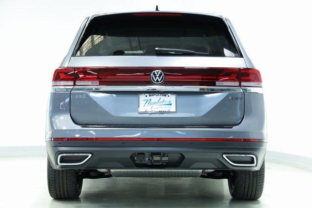 Photo of 2025 Platinum Gray Volkswagen Atlas