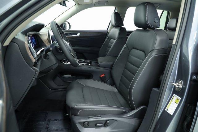 Photo of 2025 Platinum Gray Volkswagen Atlas