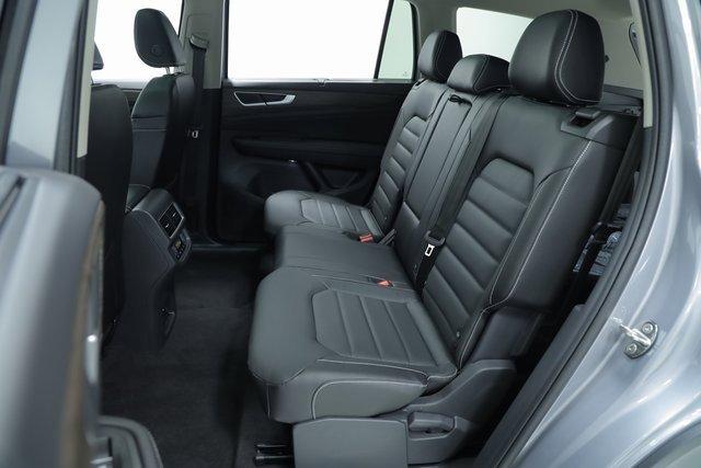 Photo of 2025 Platinum Gray Volkswagen Atlas