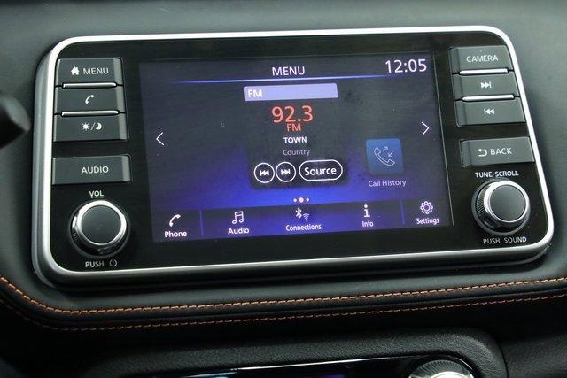 Photo of 2018 Super Black Nissan Kicks