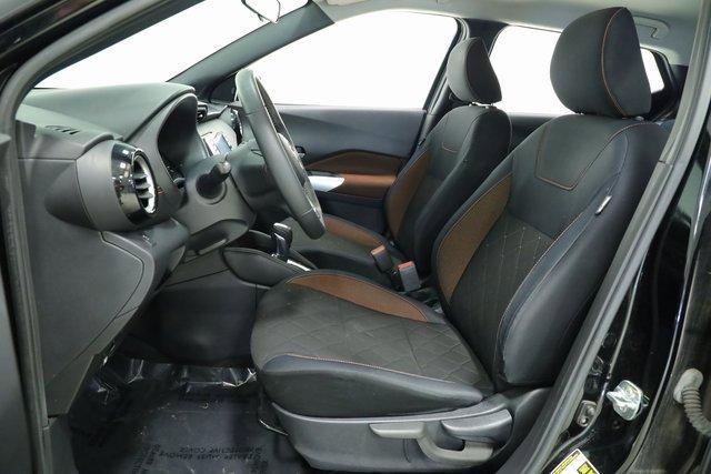 Photo of 2018 Super Black Nissan Kicks
