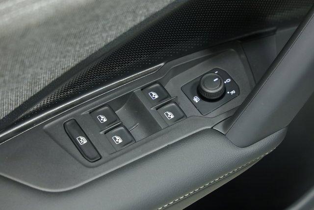 Photo of 2025 Black Volkswagen Tiguan