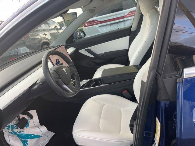 Photo of 2019 Blue Tesla Model 3