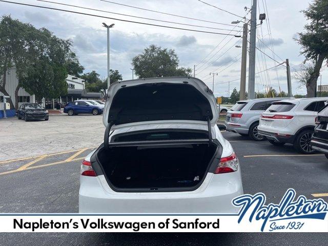 Photo of 2020 White Toyota Camry