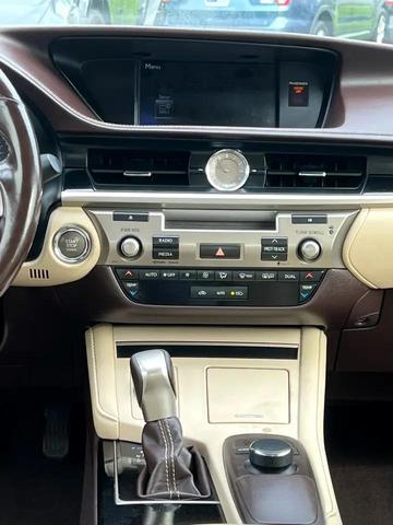 Photo of 2016 Nebula Gray Pearl Lexus ES 350