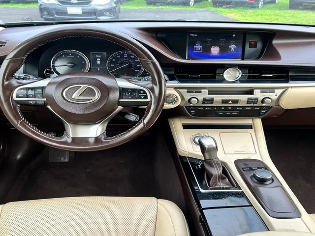 Photo of 2016 Nebula Gray Pearl Lexus ES 350