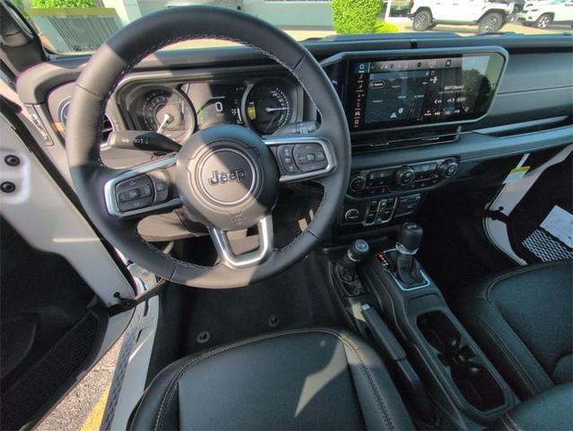 Photo of 2025 Bright White Clearcoat Jeep Wrangler 4xe