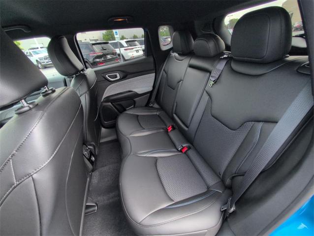 Photo of 2025 Hydro Blue Pearlcoat Jeep Compass