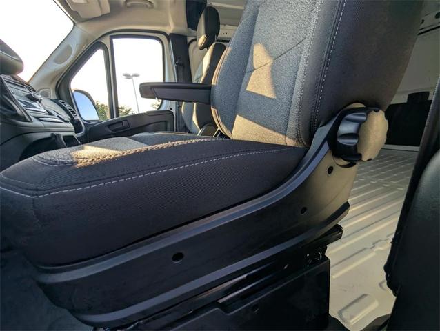 Photo of 2025 Bright White Clearcoat RAM ProMaster 1500