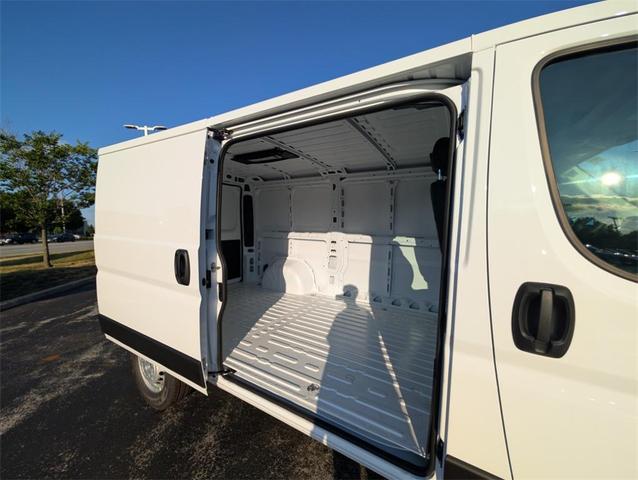 Photo of 2025 Bright White Clearcoat RAM ProMaster 1500