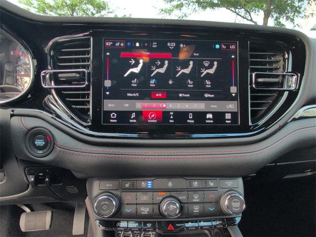 Photo of 2025 DB Black Crystal Clearcoat Dodge Durango