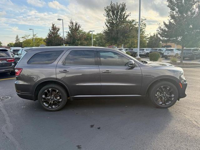 Photo of 2021 Granite Clearcoat Metallic Dodge Durango