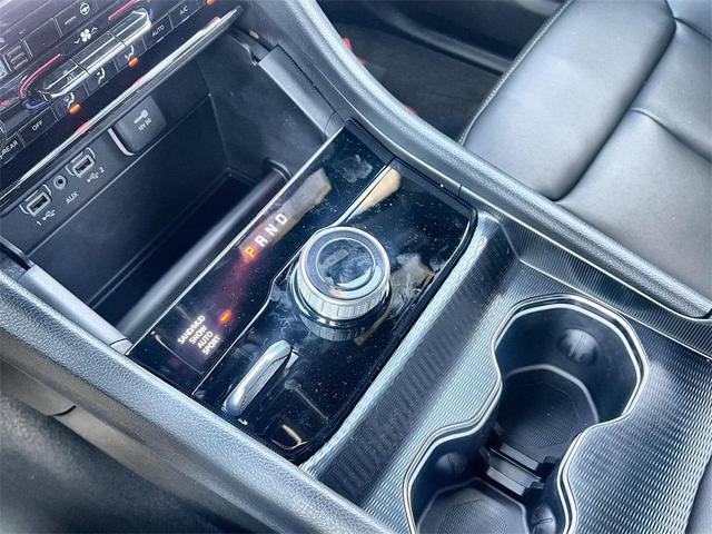 Photo of 2025 Metallic Jeep Grand Cherokee