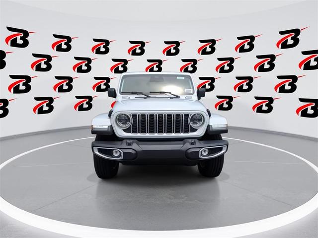 Photo of 2025 Bright White Clearcoat Jeep Wrangler