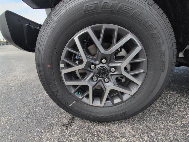 Photo of 2025 Bright White Clearcoat Jeep Wrangler