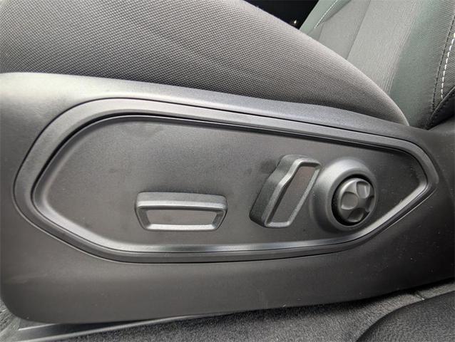 Photo of 2025 Silver Zynith Jeep Grand Cherokee