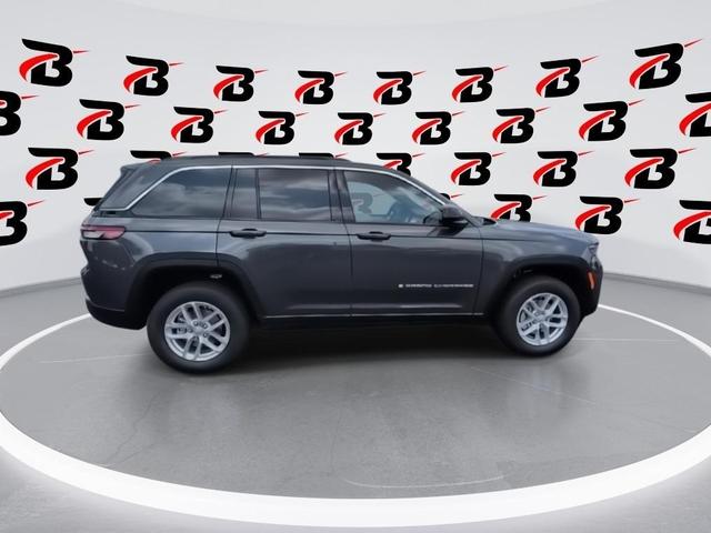 Photo of 2025 Silver Zynith Jeep Grand Cherokee