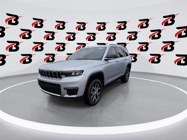 Photo of 2025 Silver Zynith Jeep Grand Cherokee L