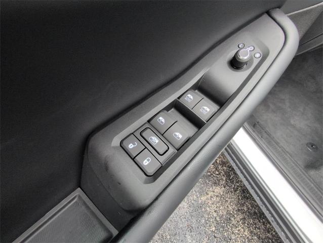 Photo of 2025 Silver Zynith Jeep Grand Cherokee L